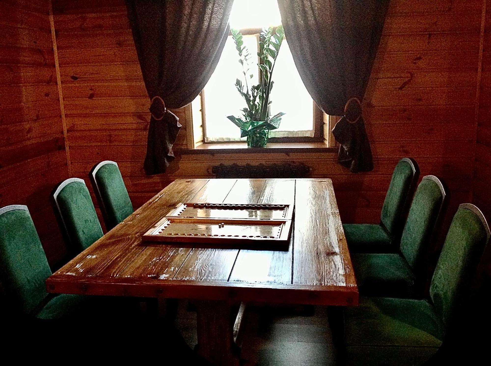 Hotel Bannyi Dvir Uzyn エクステリア 写真